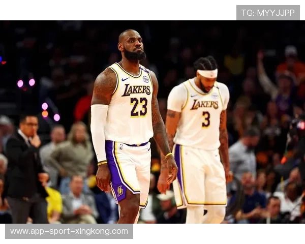 湖人高压贴防使对手举步维艰